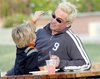 2005-12_DeanblondChristopher-5
